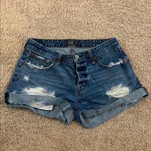 Abercrombie & Fitch boyfriend shorts